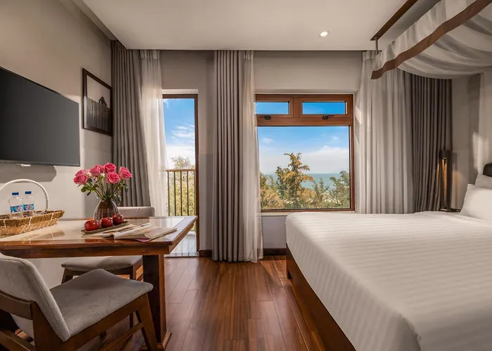 Superior King Room